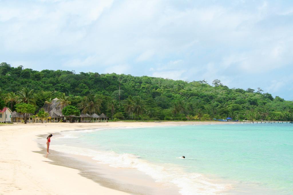 Arenas Beach Hotel 빅 콘 아일랜드 외부 사진