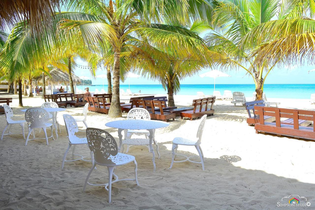Arenas Beach Hotel 빅 콘 아일랜드 외부 사진