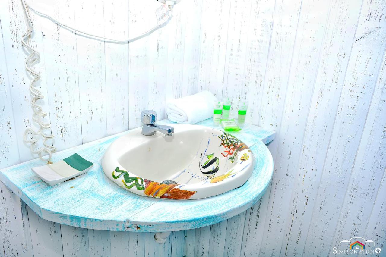 Arenas Beach Hotel 빅 콘 아일랜드 외부 사진