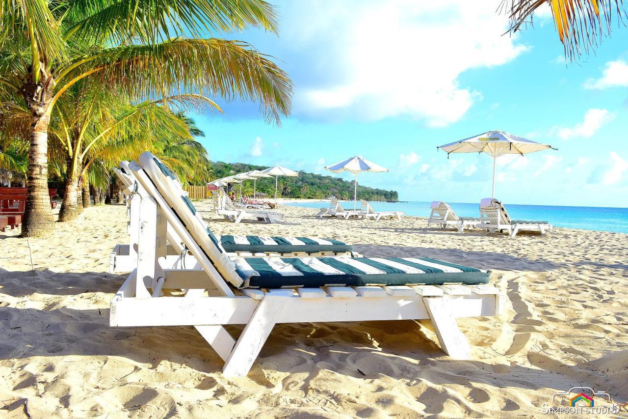 Arenas Beach Hotel 빅 콘 아일랜드 외부 사진