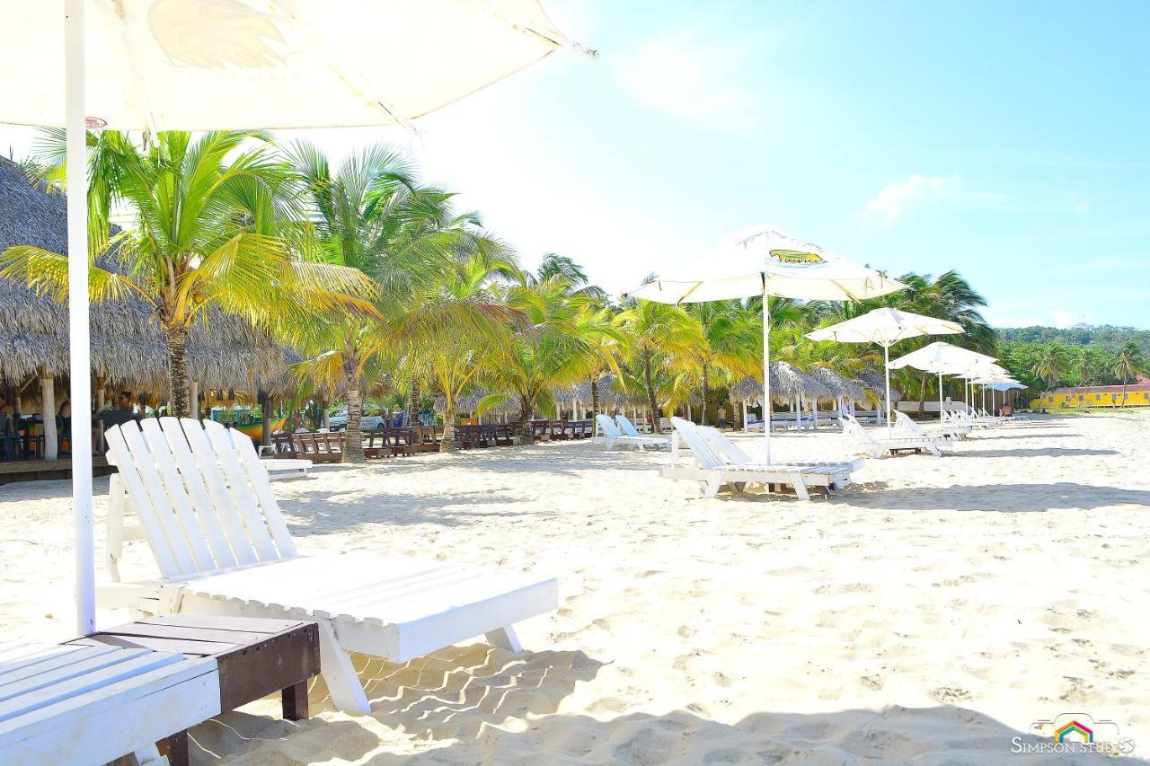 Arenas Beach Hotel 빅 콘 아일랜드 외부 사진